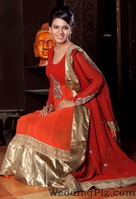 Umair Zafar Wedding Lehnga and Sarees weddingplz