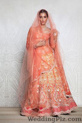 Tarun Tahiliani Wedding Lehnga and Sarees weddingplz