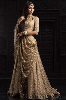 Tarun Tahiliani Wedding Lehnga and Sarees weddingplz