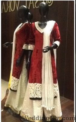 Jesal Vora Wedding Lehnga and Sarees weddingplz