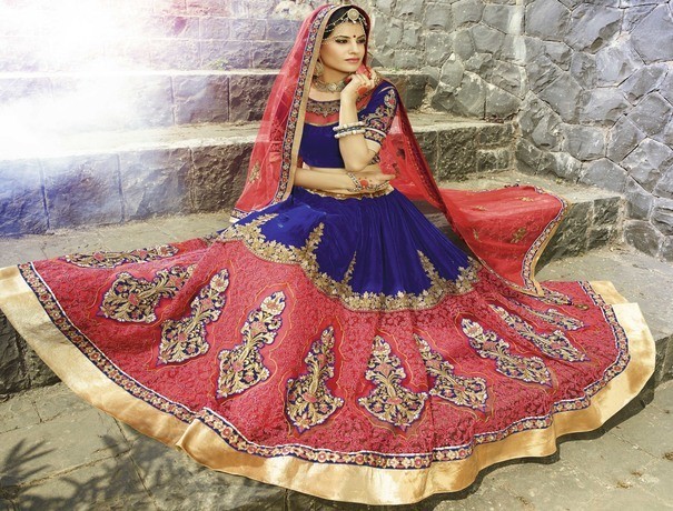 M R Cloth House Wedding Lehnga and Sarees weddingplz