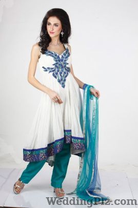 Amarsons Exclusives Wedding Lehnga and Sarees weddingplz