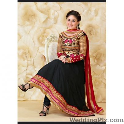 Mouli Fashion Boutique Wedding Lehnga and Sarees weddingplz