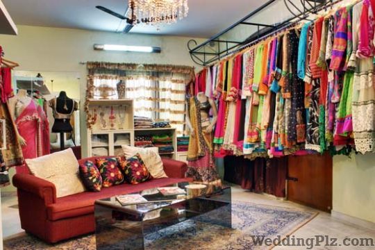 Petalz Boutique Wedding Lehnga and Sarees weddingplz