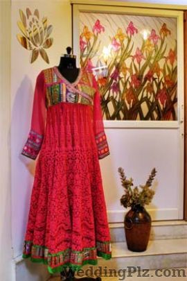 Petalz Boutique Wedding Lehnga and Sarees weddingplz