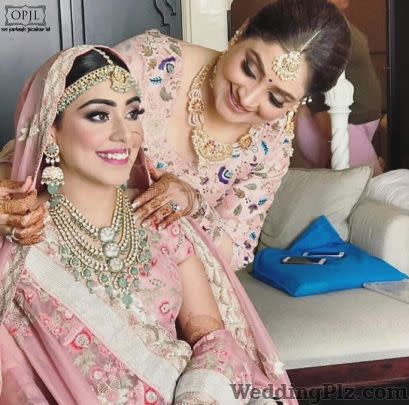 Om Prakash Jawaharlal Wedding Lehnga and Sarees weddingplz