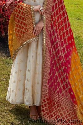 Jasvi Collections   Designer Sarees and Suits Wedding Lehnga and Sarees weddingplz