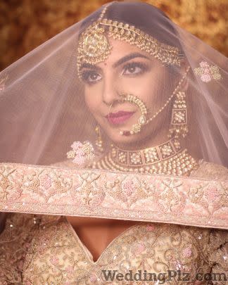 Queens By Aakarshan Wedding Lehnga and Sarees weddingplz