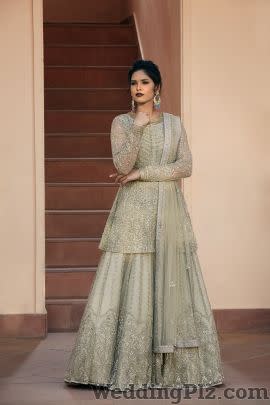 Queens By Aakarshan Wedding Lehnga and Sarees weddingplz