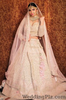Queens By Aakarshan Wedding Lehnga and Sarees weddingplz