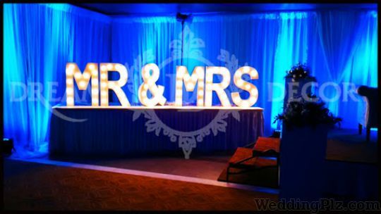 Four Feathers Entertainment Wedding Planners weddingplz