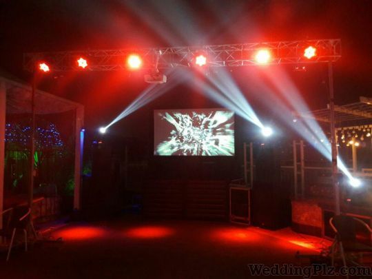 Four Feathers Entertainment Wedding Planners weddingplz