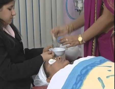 Dr. Vinay Vasant Saraf Slimming Beauty and Cosmetology Clinic weddingplz