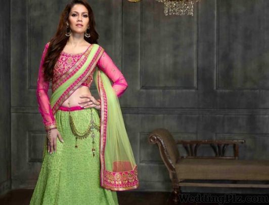 Aakarshaka Costumes on Rent Lehenga And Sherwani On Rent weddingplz