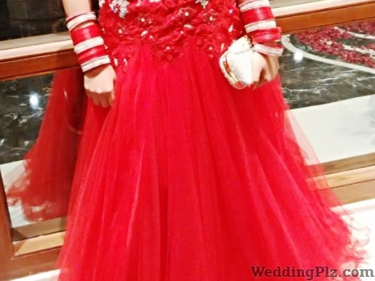bridal lehenga on rent in rajouri garden