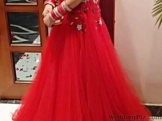 rent attire rajouri garden