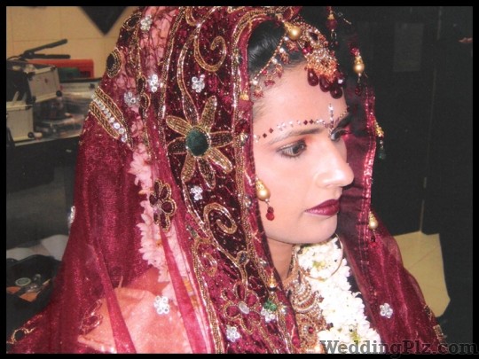 Angel Deluxe Menz Salon Beauty Parlours weddingplz