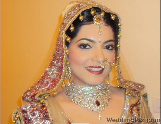 Bhawna Dudeja Beauty Parlours weddingplz