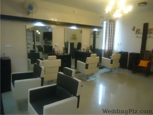 Strokes Hair Beauty and Makeup Salon Unisex Beauty Parlours weddingplz