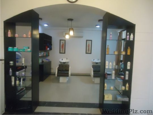 Strokes Hair Beauty and Makeup Salon Unisex Beauty Parlours weddingplz