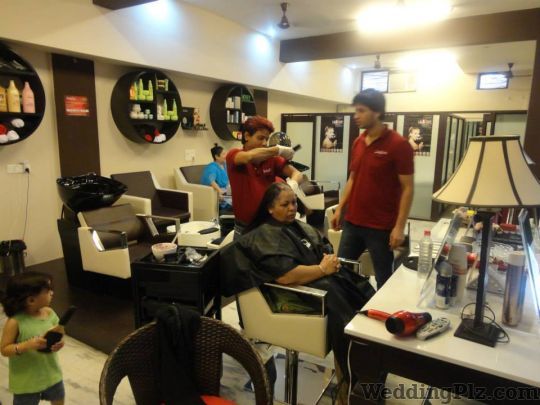 Laylaa Unisex Salon Beauty Parlours weddingplz