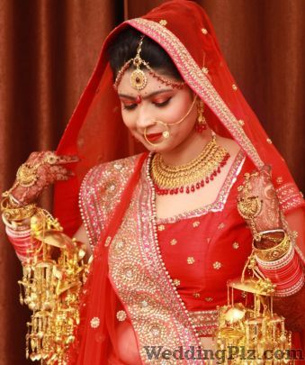 Ambika Pillai Beauty Parlours weddingplz