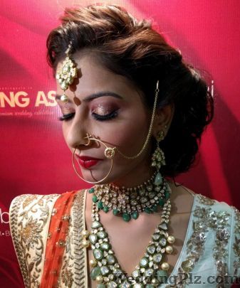 Ambika Pillai Beauty Parlours weddingplz