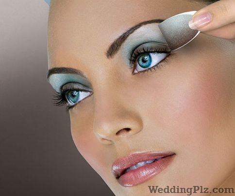 Global Looks Beauty Parlours weddingplz