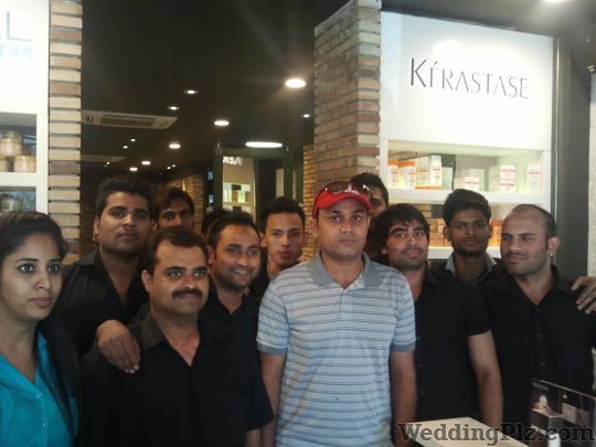 Looks Unisex Salon Beauty Parlours weddingplz