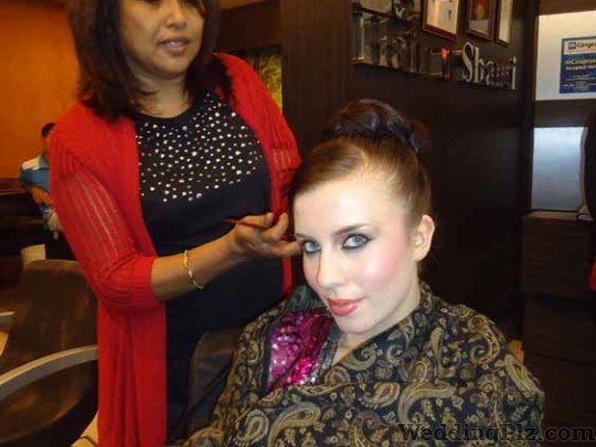 Hair N Shanti Unisex Salon Beauty Parlours weddingplz