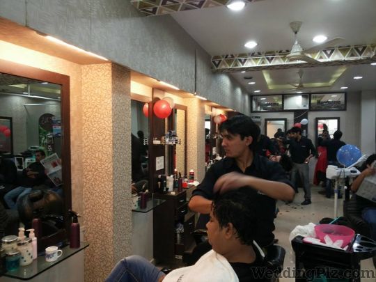 Handsome Unisex Salon Beauty Parlours weddingplz