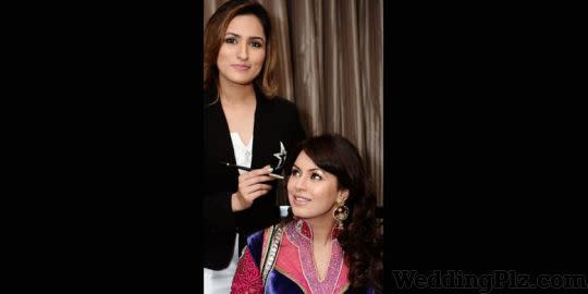 Aashmeens Munjaal Beauty Studio Beauty Parlours weddingplz