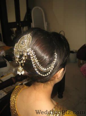 Leefa India Beauty Parlours weddingplz
