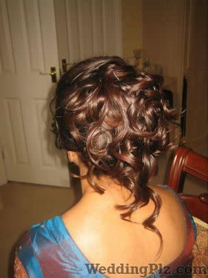 Leefa India Beauty Parlours weddingplz