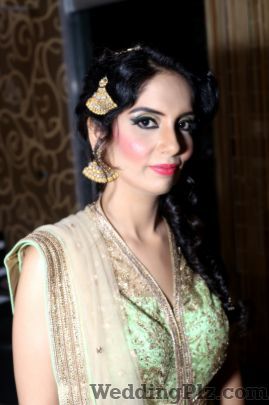 Shweta Gaur Makeup Artist Beauty Parlours weddingplz