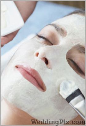 Make Over Unisex Salon Beauty Parlours weddingplz