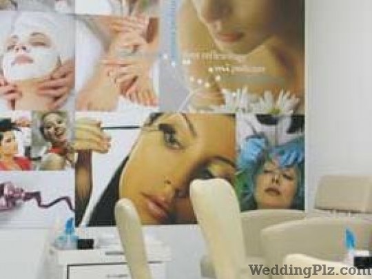 Mi The Salon Beauty Parlours weddingplz
