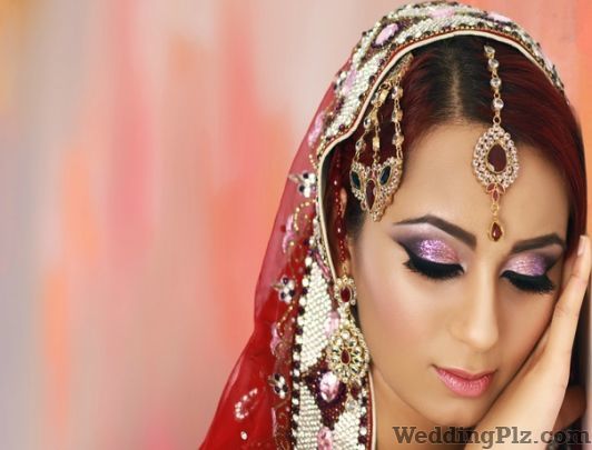 Aartis Bridal Beauty Parlours weddingplz