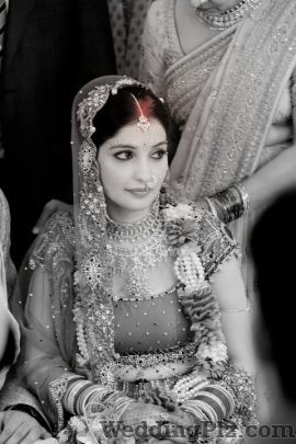 Alpa Khimani Make up and Hairstyling Experts Beauty Parlours weddingplz
