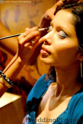 Color Me Beautiful Beauty Parlours weddingplz