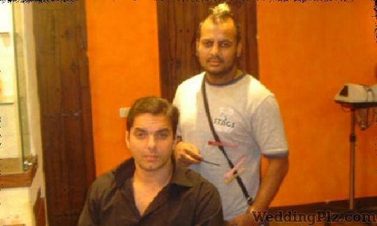 Hakims Aalim Hair N Tattoo Launge Beauty Parlours weddingplz