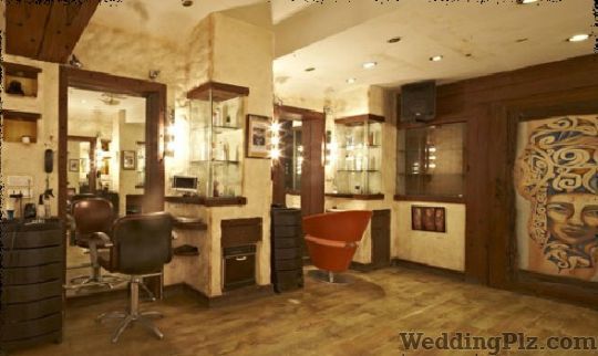 Hakims Aalim Hair N Tattoo Launge Beauty Parlours weddingplz