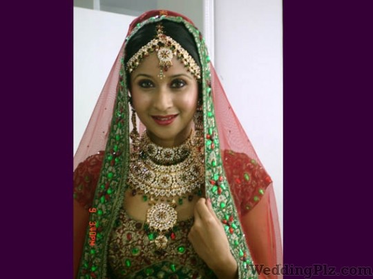 Naina Arora Studio Beauty Parlours weddingplz