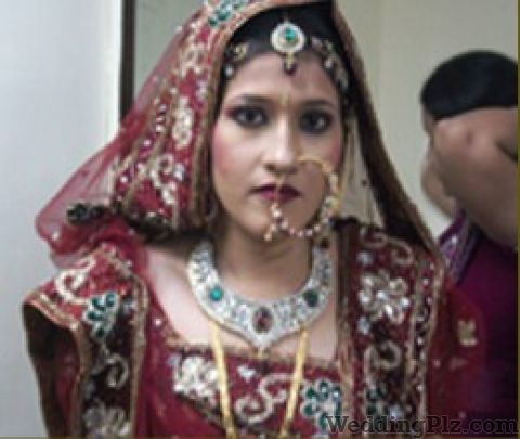 Afreena Mehendi Artist Beauty Parlours weddingplz