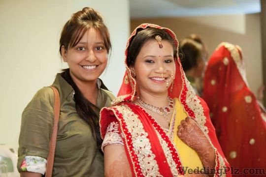 Maya R Mehta Makeup Aritst Beauty Parlours weddingplz