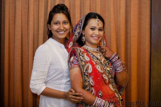 Maya R Mehta Makeup Aritst Beauty Parlours weddingplz