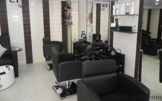 Umas Family Salon Beauty Parlours weddingplz