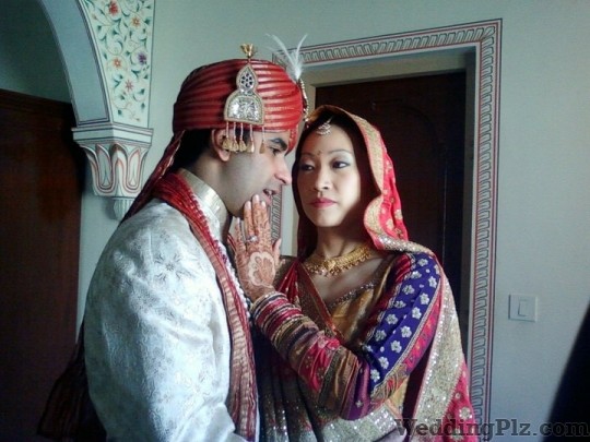 Riya Vashist Beauty Parlours weddingplz