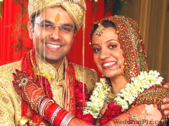Shalini Vashisht Makeup Artist Beauty Parlours weddingplz