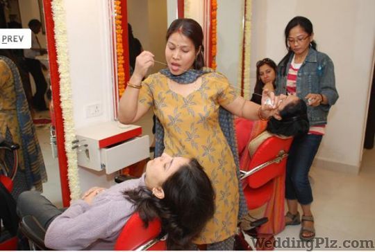 Varshas Unisex Salon Beauty Parlours weddingplz